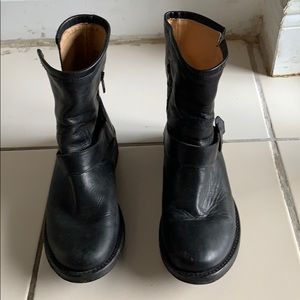 Steve Madden leather booties